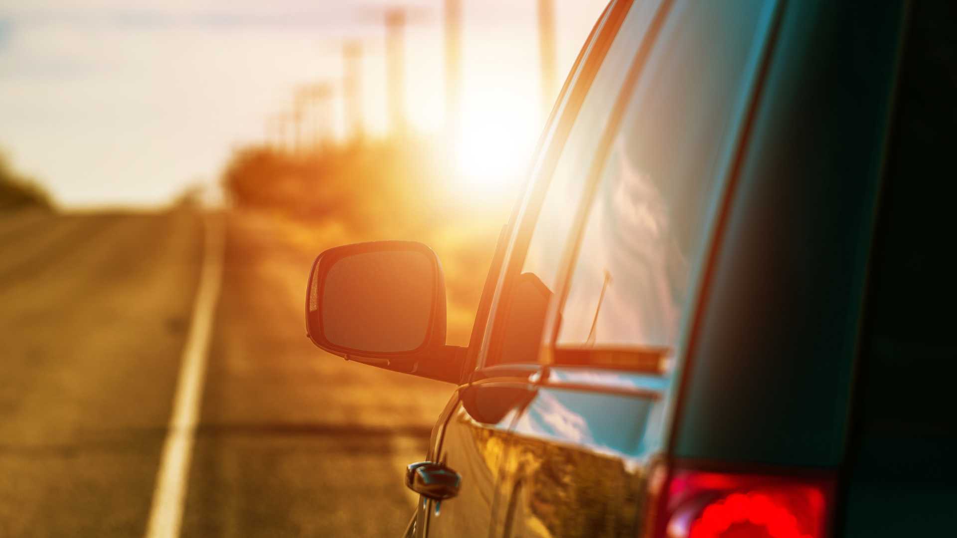 Voiture au soleil 